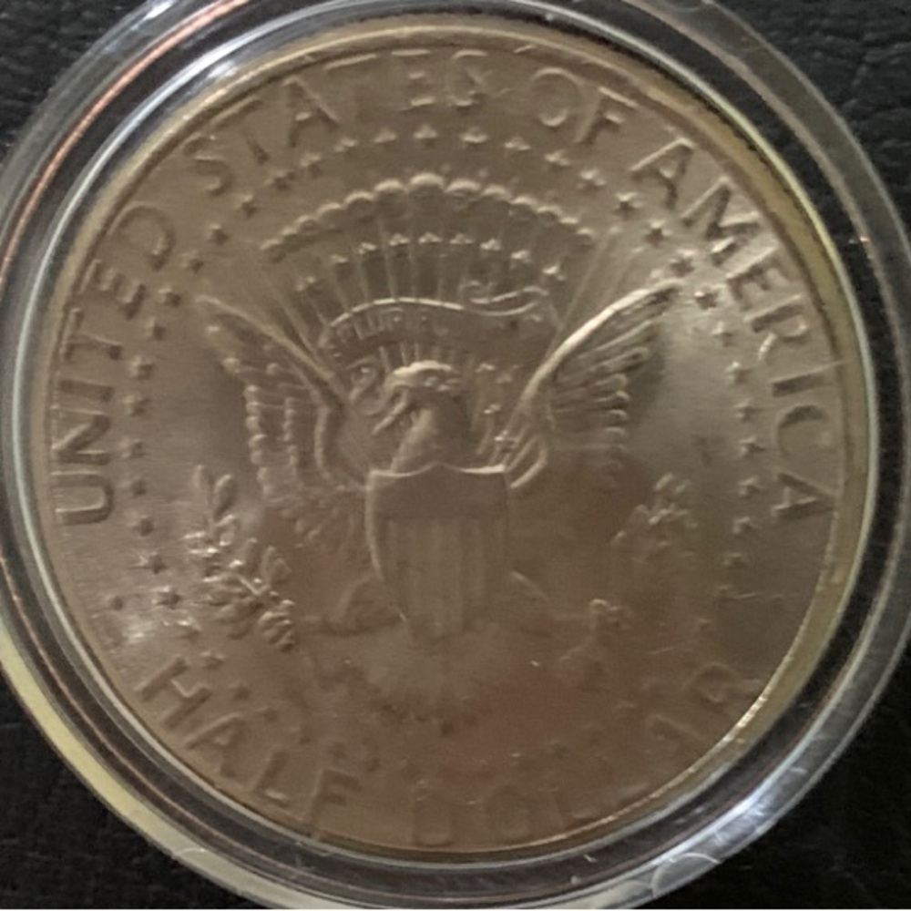 Elegant Colored, Gold-Toned JFK Commemorative Silver Coin - Picture 4 of 5
